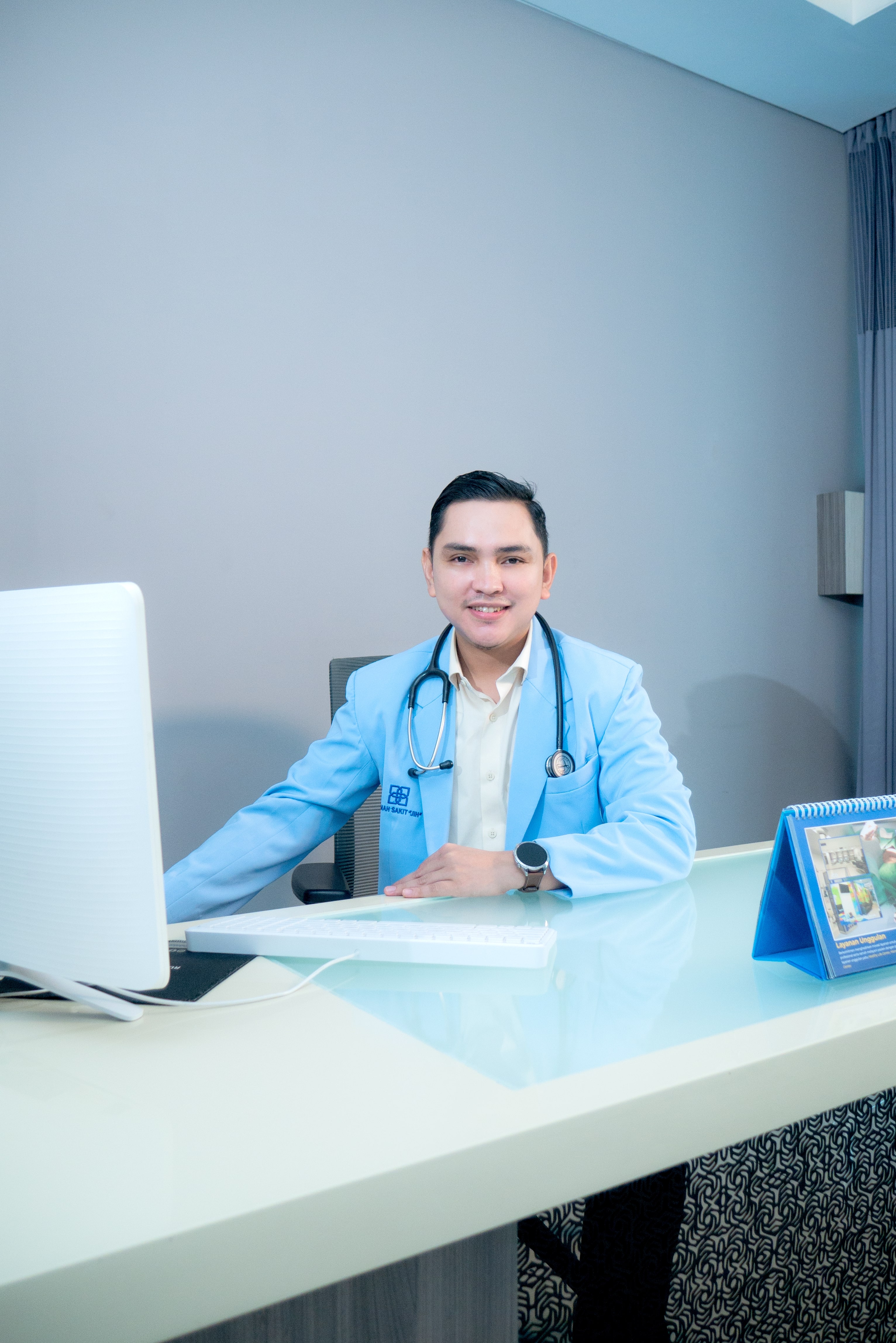 dr. Ahmad Akbar, Sp.PD — Journey 1-3